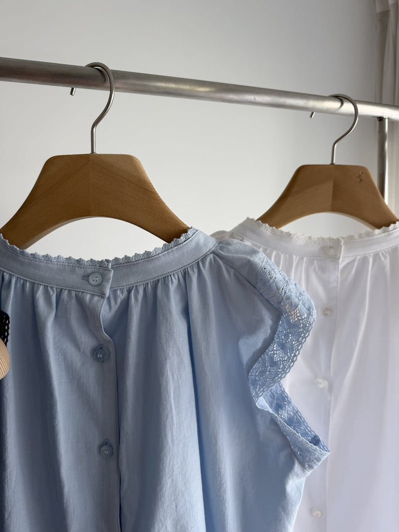 Roomk - Korean Women Fashion - #vintageinspired - Square Lace Blouse - 11