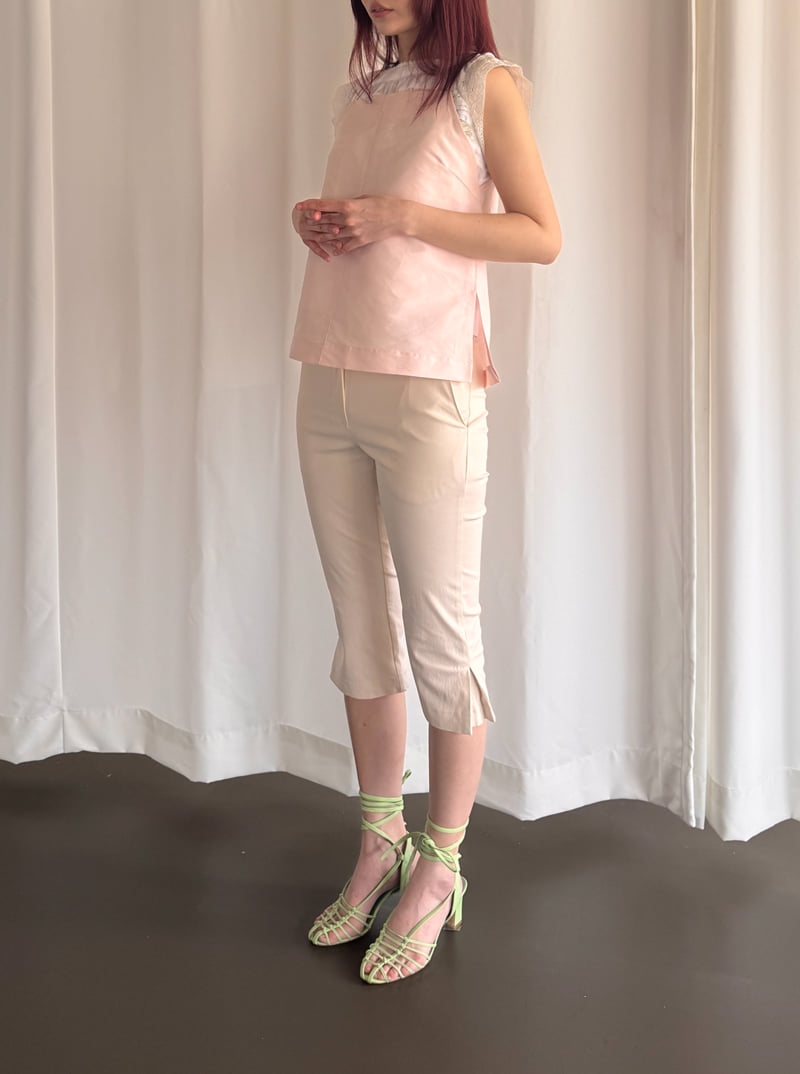 Roomk - Korean Women Fashion - #womensfashion - Bermuda Capri Pants - 9