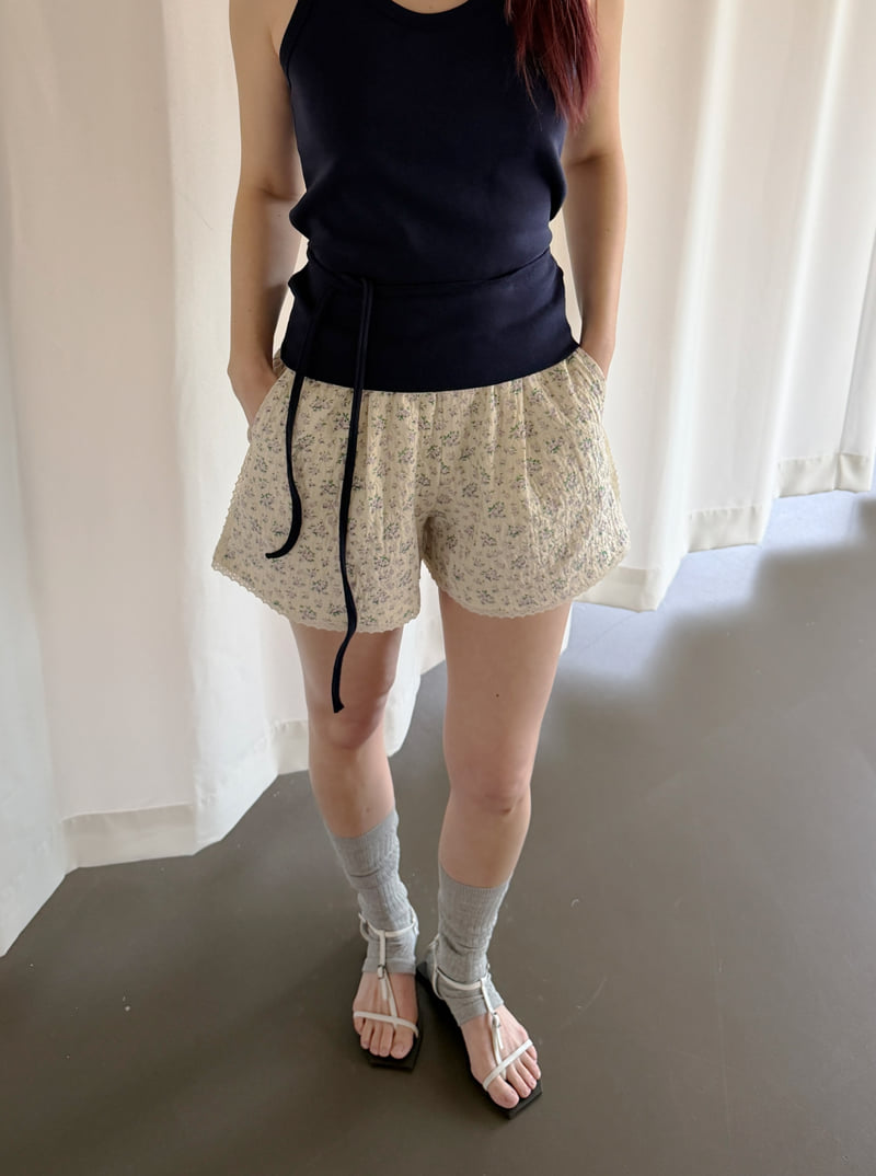 Roomk - Korean Women Fashion - #womensfashion - Flower Pants - 6