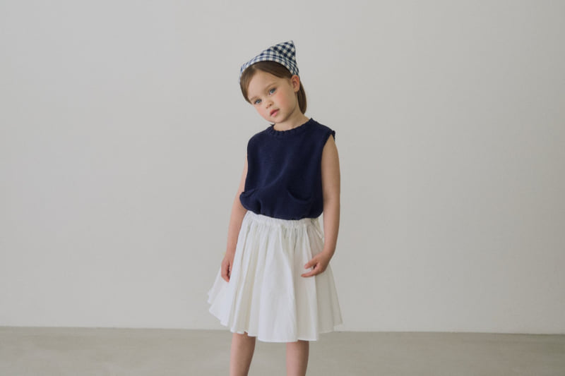 Soye - Korean Children Fashion - #designkidswear - Tabby Pocket Sleeveless Knit - 6