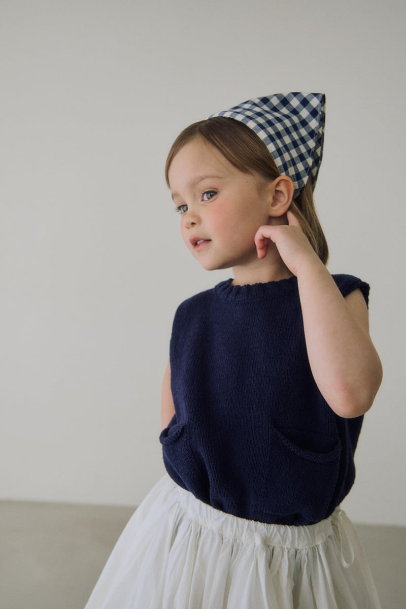 Soye - Korean Children Fashion - #fashionkids - Tabby Pocket Sleeveless Knit - 8
