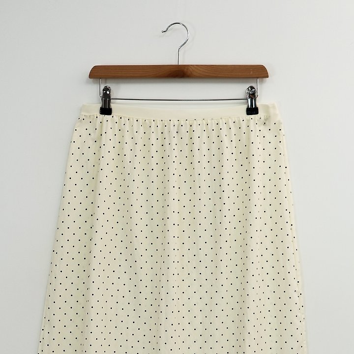 The Fine.b - Korean Women Fashion - #momslook - Dot Lace Skirt - 4