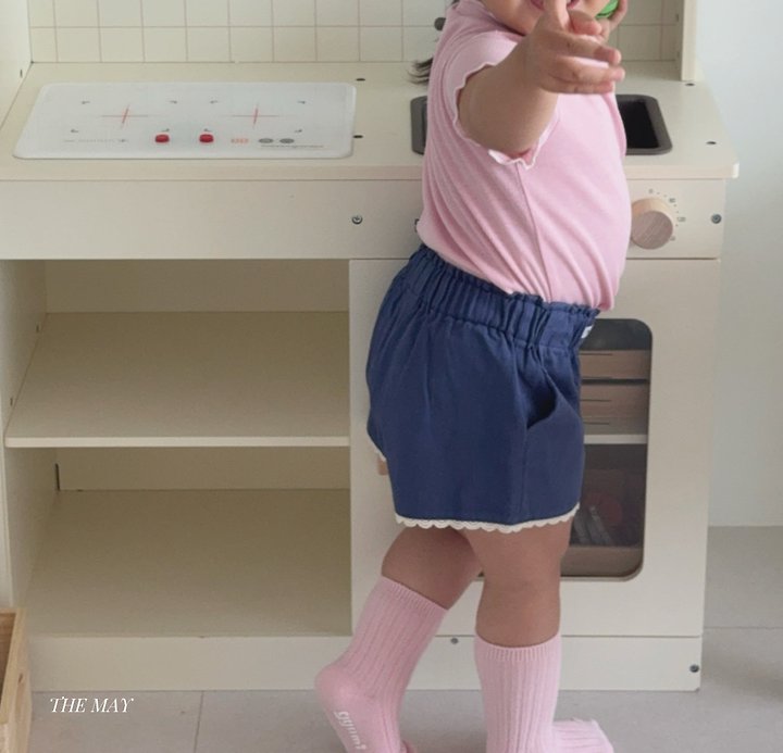 The May - Korean Children Fashion - #magicofchildhood - Lace Frill Shorts - 3