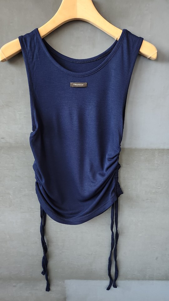 Theres - Korean Women Fashion - #momslook - Ray Sleeveless Top - 2