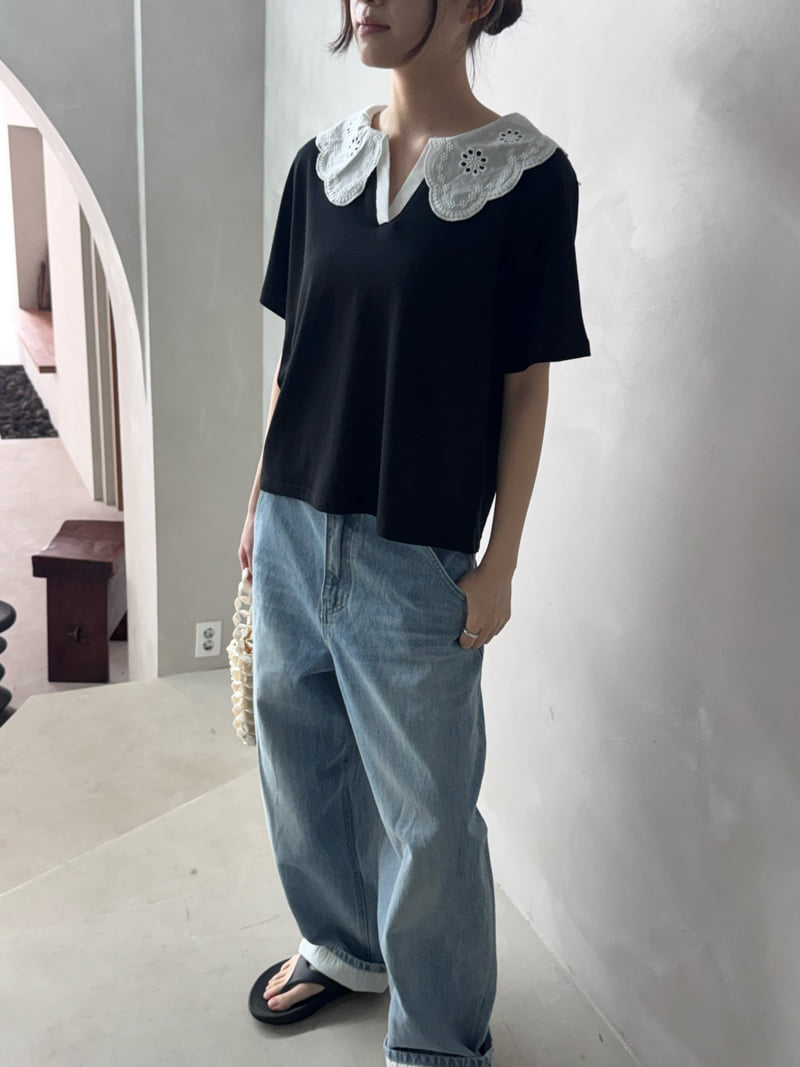 Theres - Korean Women Fashion - #vintageinspired - Lace Collar Tee - 4