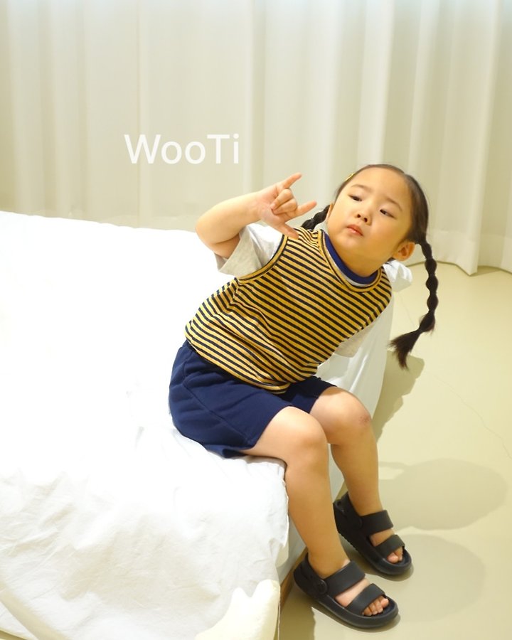 Wooti - Korean Children Fashion - #kidsshorts - Colorful Eyelet Sleeveless Top - 11