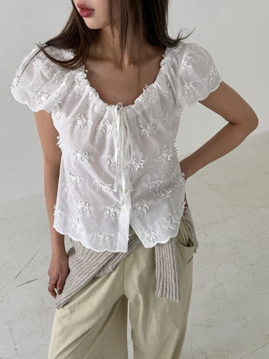 Motif Blouse