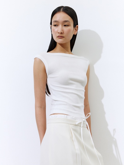 Wide Off-shoulder Sleeveless