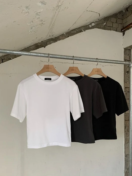 Slim Crop Tee
