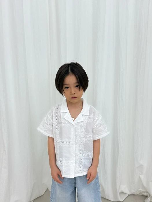 Lace Open-Collar Shirt Lace Open-Collar Shirt