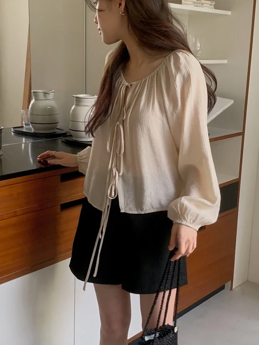 Shoe Ribbon Blouse Shoe Ribbon Blouse