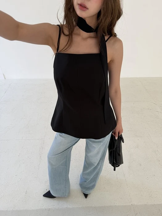 Mar Sleeveless Blouse