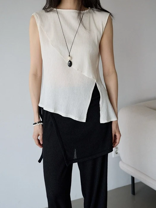Wave Pleated Blouse Wave Pleated Blouse
