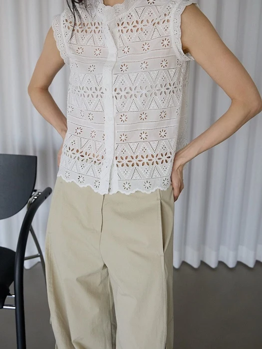 Elin Eyelet Sleeveless Blouse Elin Eyelet Sleeveless Blouse