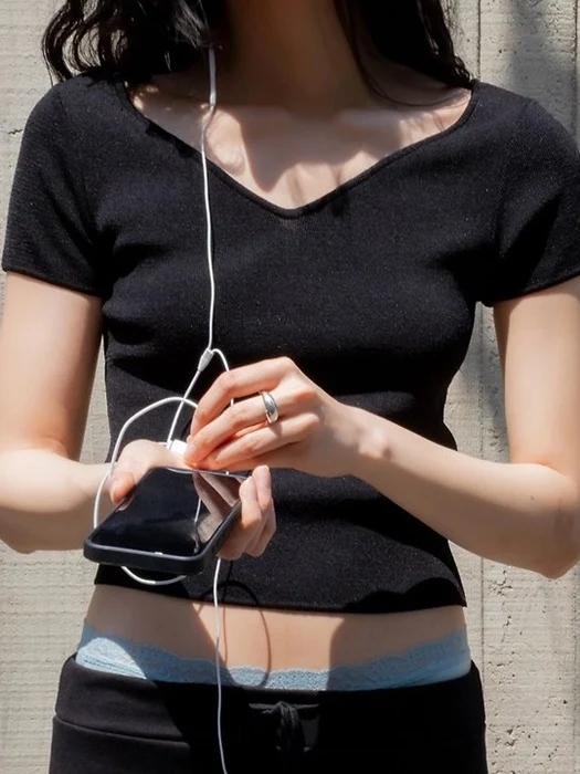 Heart-Neck Slim Knit Short-Sleeve Top Heart-Neck Slim Knit Short-Sleeve Top