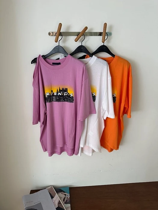 Friends Slit Tee