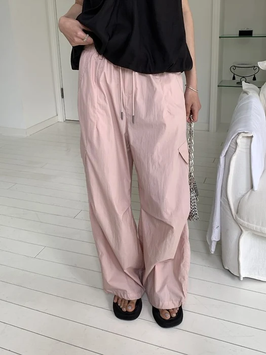 Crisp Cargo Pants