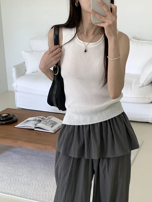 Slim Ribbed Knit Sleeveless Top