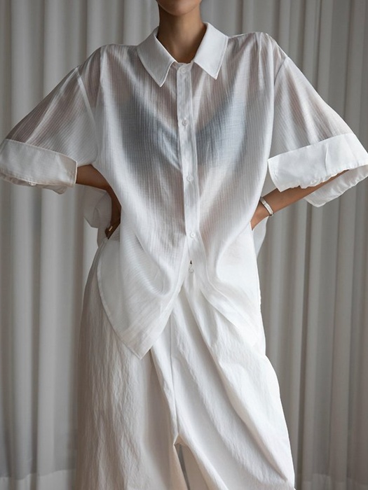 Soft Sheer Stripe Half-Sleeve Shirt