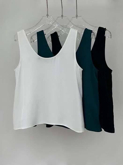 Reversible Crackled Satin Sleeveless Top Reversible Crackled Satin Sleeveless Top