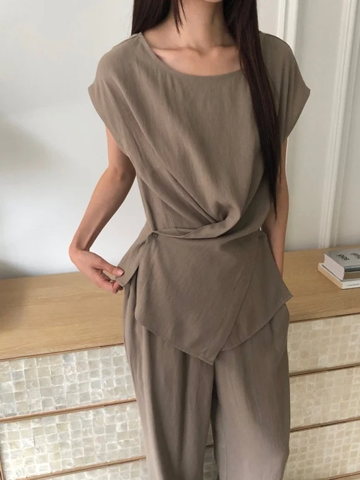 Post Blouse