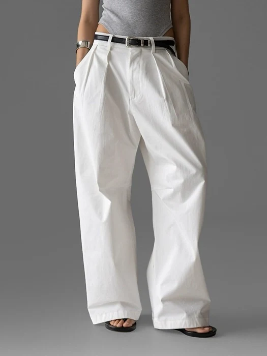 Curved Volume Wide Chino Pants Curved Volume Wide Chino Pants