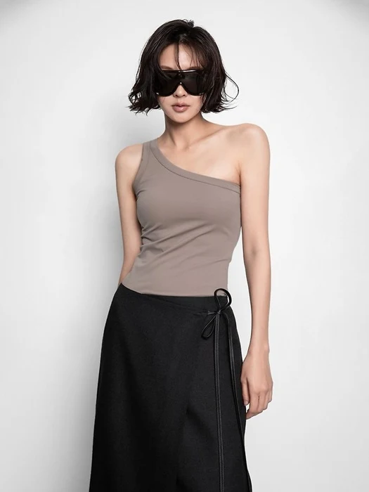Diagonal One-Shoulder Tank Top Diagonal One-Shoulder Tank Top