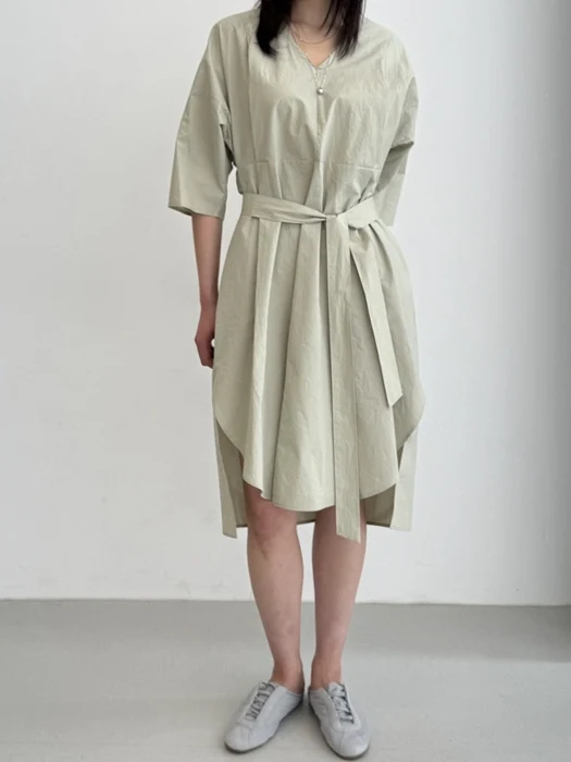 V-Neck One-piece V-Neck One-piece