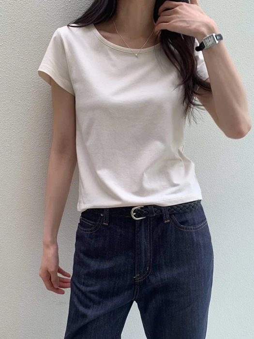 Beginning Round-Neck Short-Sleeve Tee Beginning Round-Neck Short-Sleeve Tee