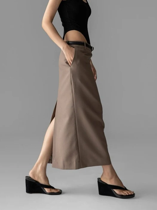 Classic Back-Slit Midi Pencil Skirt