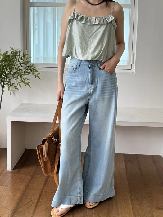 Wide-Leg Denim Pants Wide-Leg Denim Pants