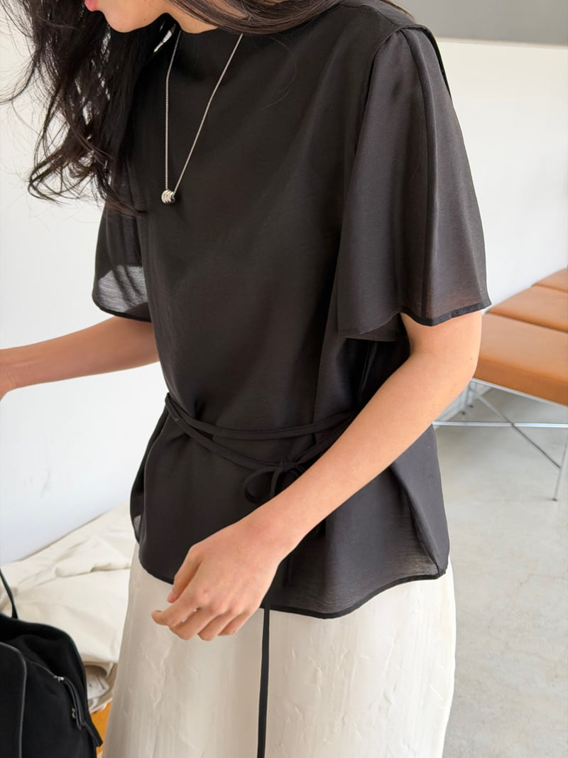 Amygrace - Korean Women Fashion - #momslook - Mock-Neck Short-Sleeve Blouse - 11