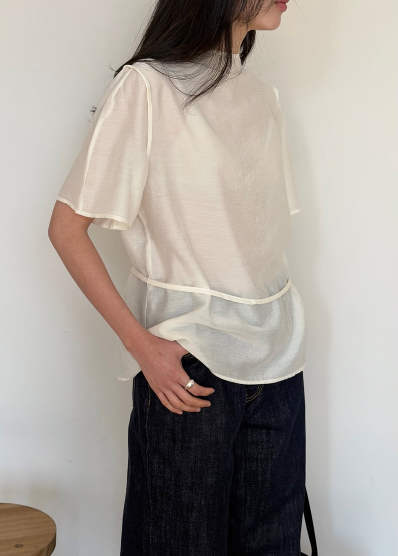 Amygrace - Korean Women Fashion - #momslook - Mock-Neck Short-Sleeve Blouse - 7