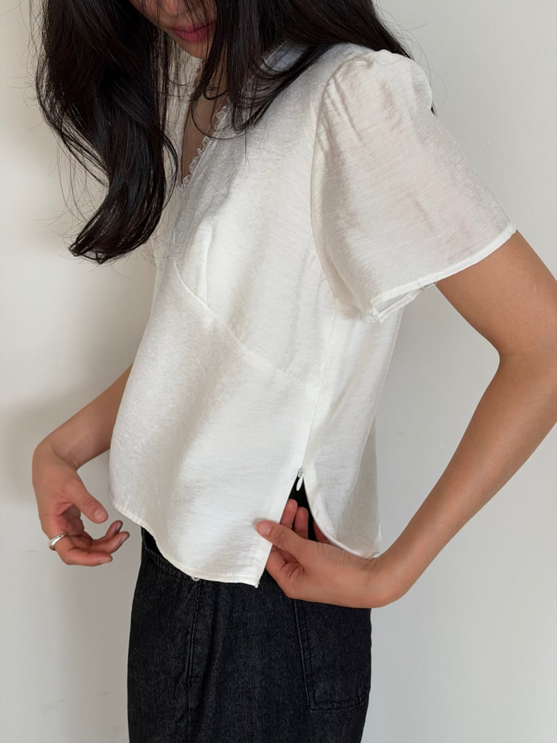 Amygrace - Korean Women Fashion - #momslook - Blossom V-Neck Blouse - 3