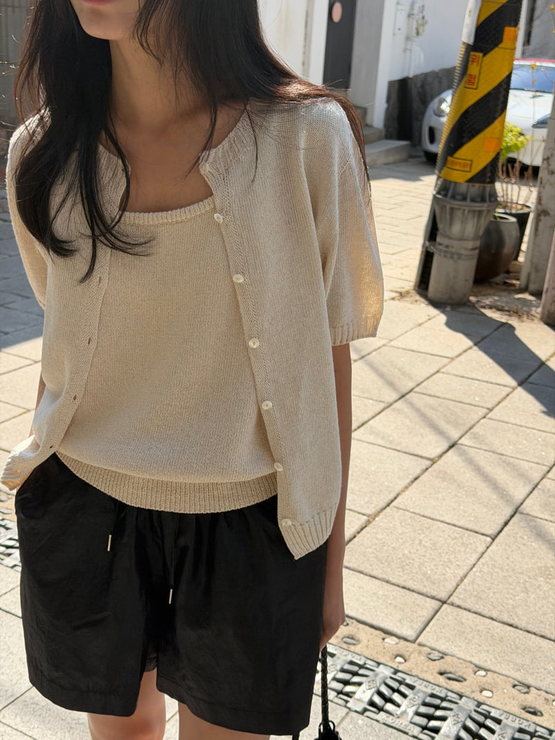 Amygrace - Korean Women Fashion - #momslook - Olive Short-Sleeve Cardigan - 3