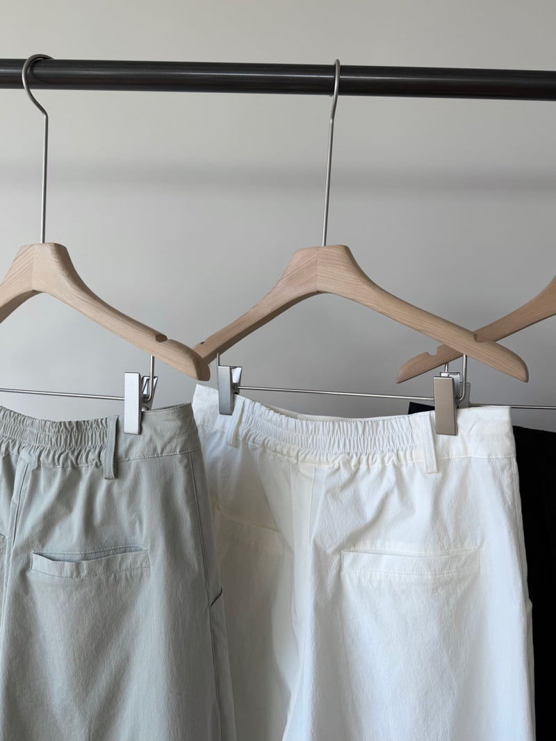 Amygrace - Korean Women Fashion - #momslook - Relaxed Band-Waist Pants - 11