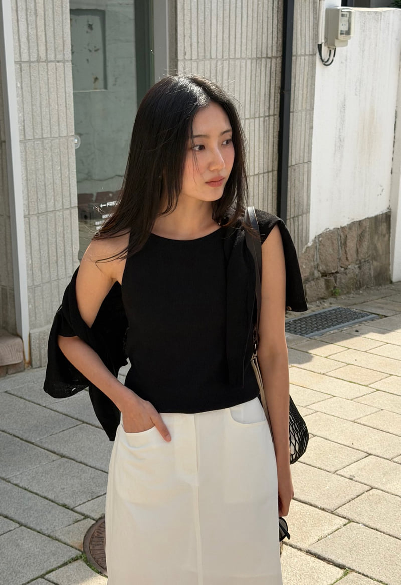 Amygrace - Korean Women Fashion - #momslook - Boat-Neck Ribbed Top - 3