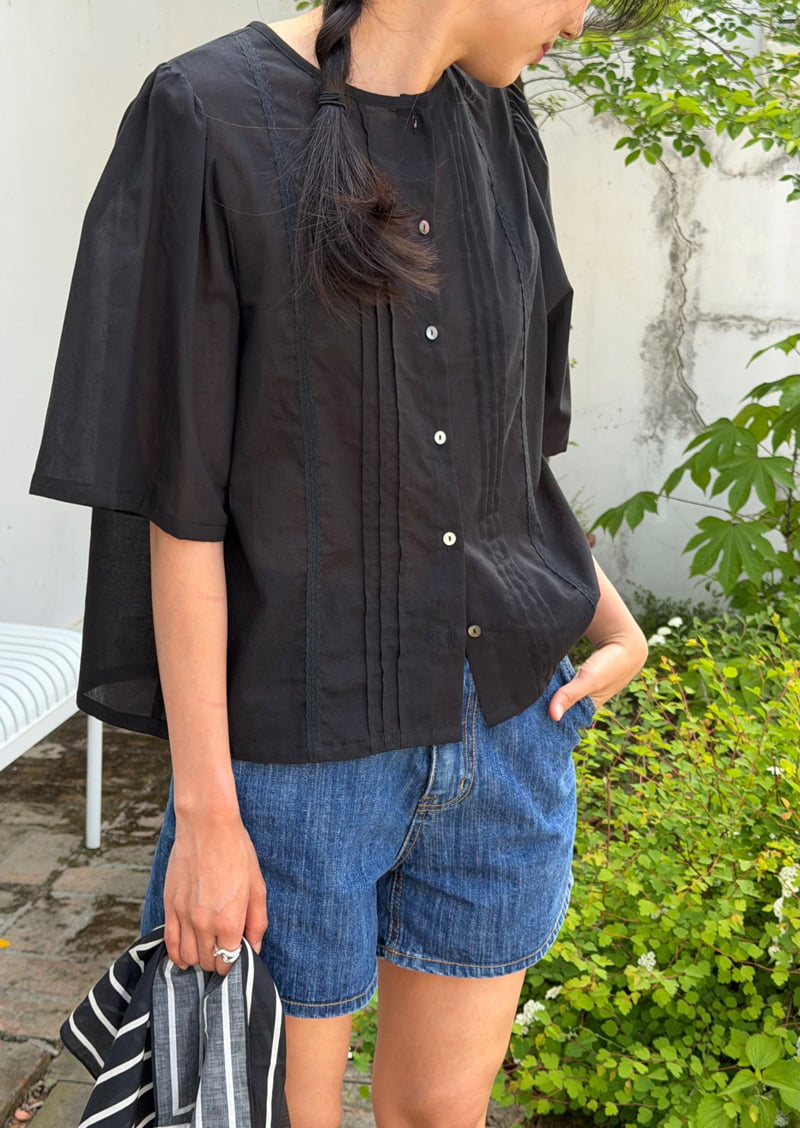 Amygrace - Korean Women Fashion - #womensfashion - Soft Pintuck Lace Blouse - 4