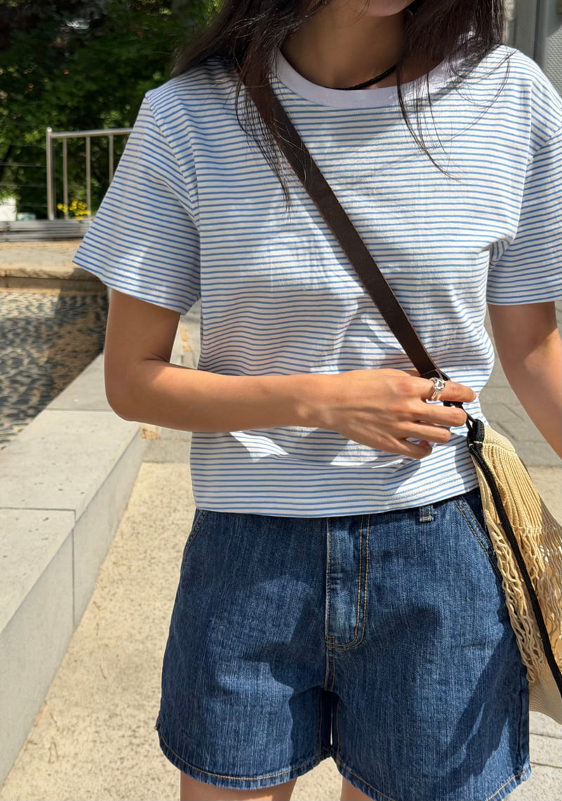 Amygrace - Korean Women Fashion - #momslook - Mini Cropped Stripe Tee - 8