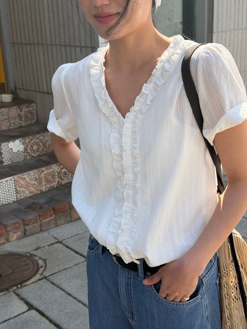 Amygrace - Korean Women Fashion - #pursuepretty - Frill Blouse Scrunchie Set - 4