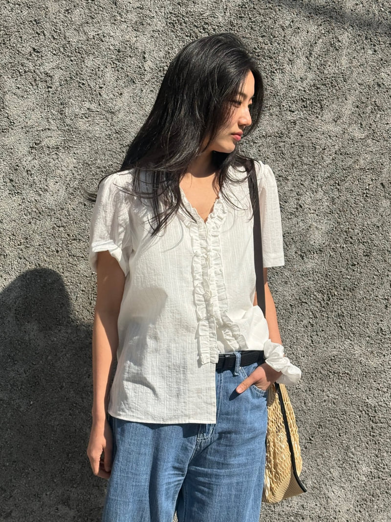 Amygrace - Korean Women Fashion - #romanticstyle - Frill Blouse Scrunchie Set - 5