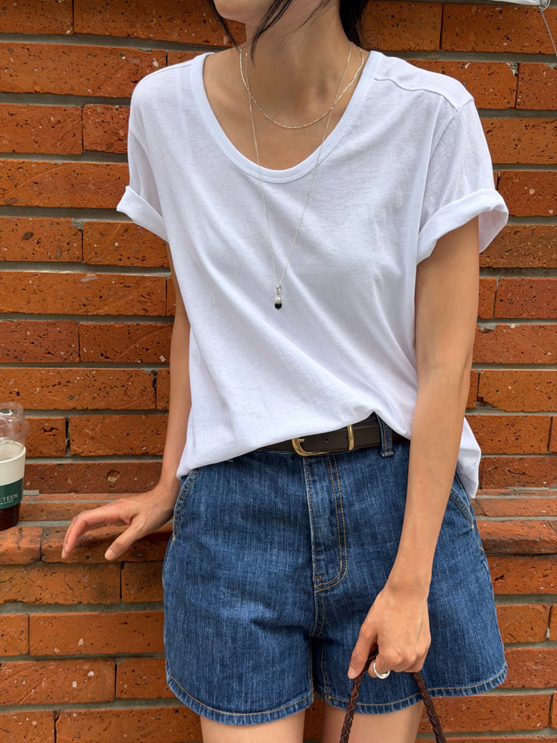 Amygrace - Korean Women Fashion - #thatsdarling - Cable-Knit U-Neck Tee - 2