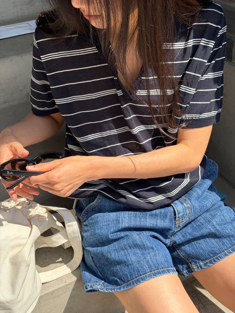 Amygrace - Korean Women Fashion - #vintageinspired - Slub Denim Shorts - 6