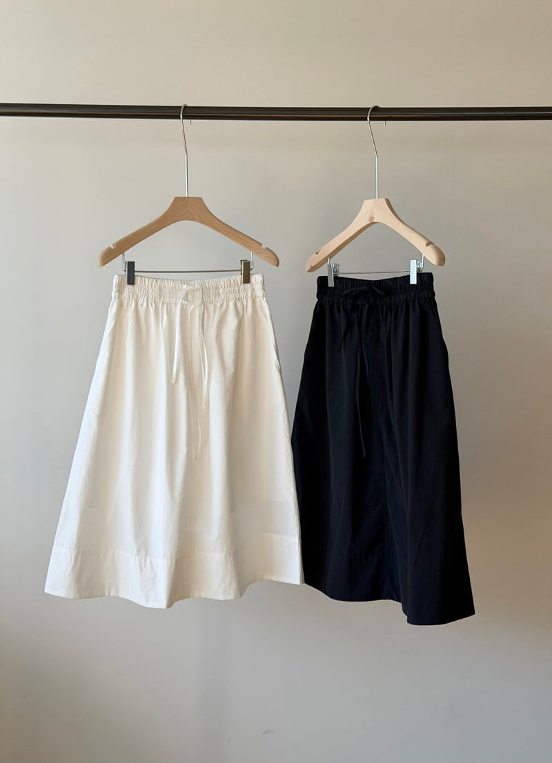 Amygrace - Korean Women Fashion - #womensfashion - Rose Flare Skirt - 2