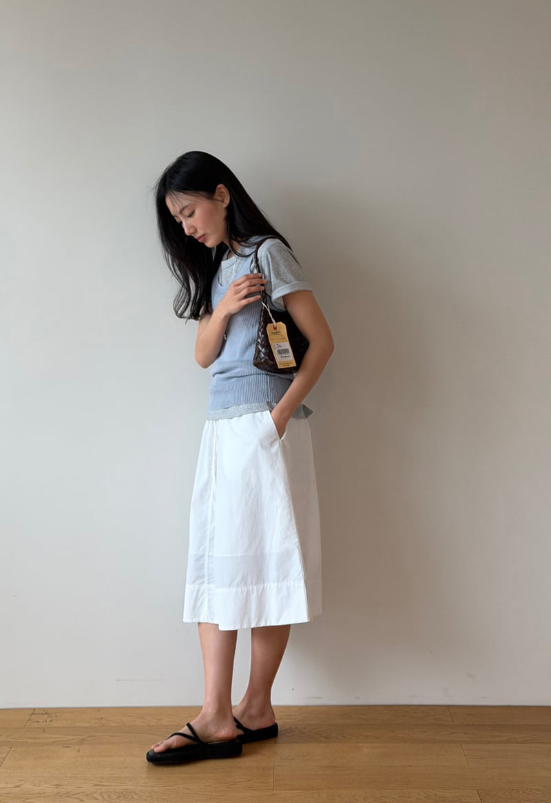 Amygrace - Korean Women Fashion - #momslook - Rose Flare Skirt - 4