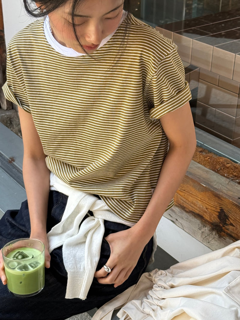 Amygrace - Korean Women Fashion - #womensfashion - Mini Cropped Stripe Tee - 7