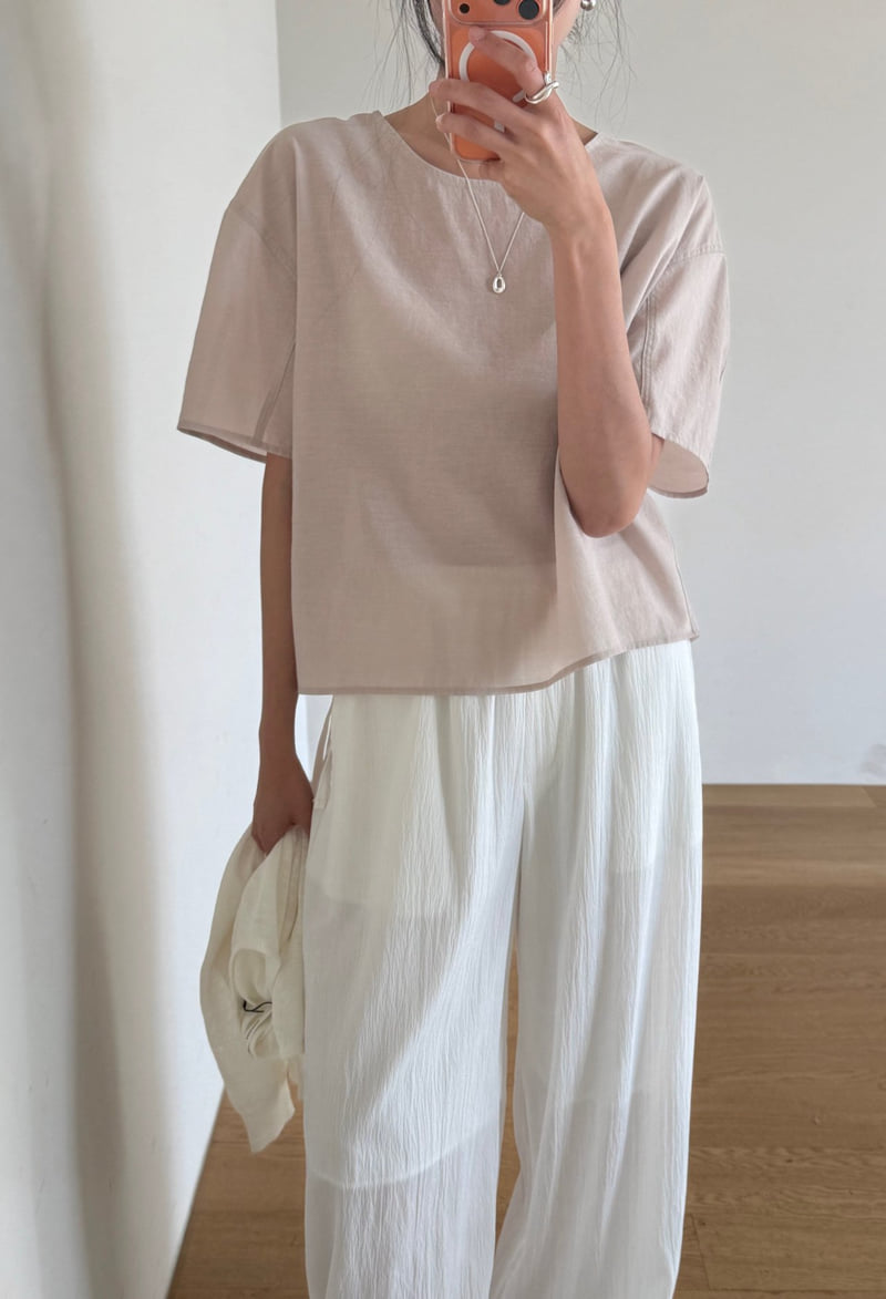 Amygrace - Korean Women Fashion - #womensfashion - Wave Neck Blouse