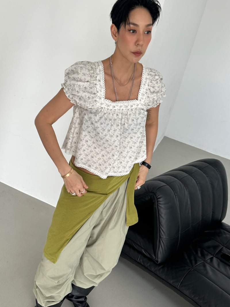 Auver_Fit - Korean Women Fashion - #momslook - Reina Square-Neck Blouse - 7