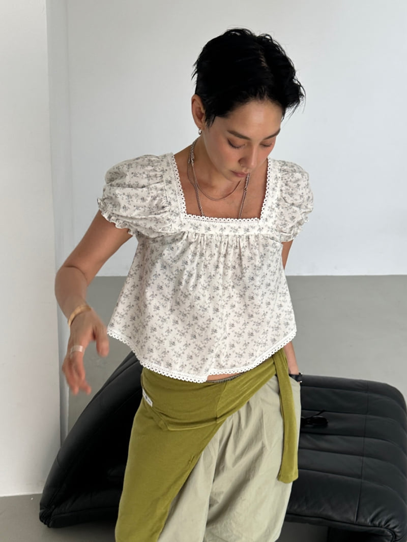Auver_Fit - Korean Women Fashion - #momslook - Reina Square-Neck Blouse - 9