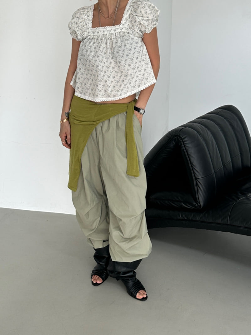 Auver_Fit - Korean Women Fashion - #romanticstyle - Reina Square-Neck Blouse - 4